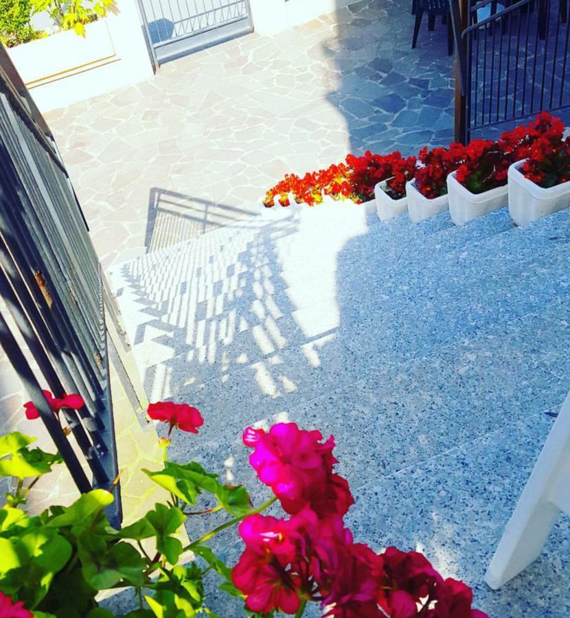 Hotel Moroni Rimini Ngoại thất bức ảnh