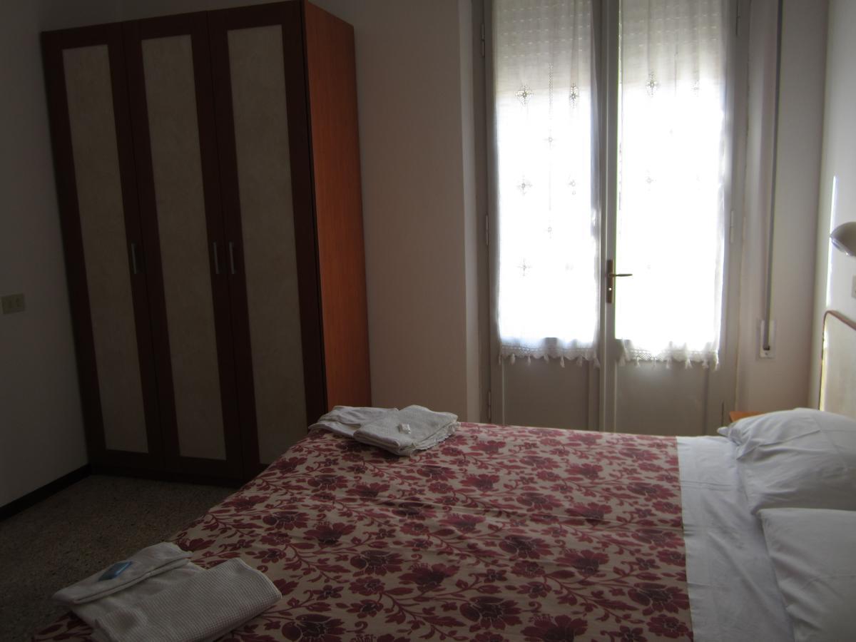 Hotel Moroni Rimini Ngoại thất bức ảnh